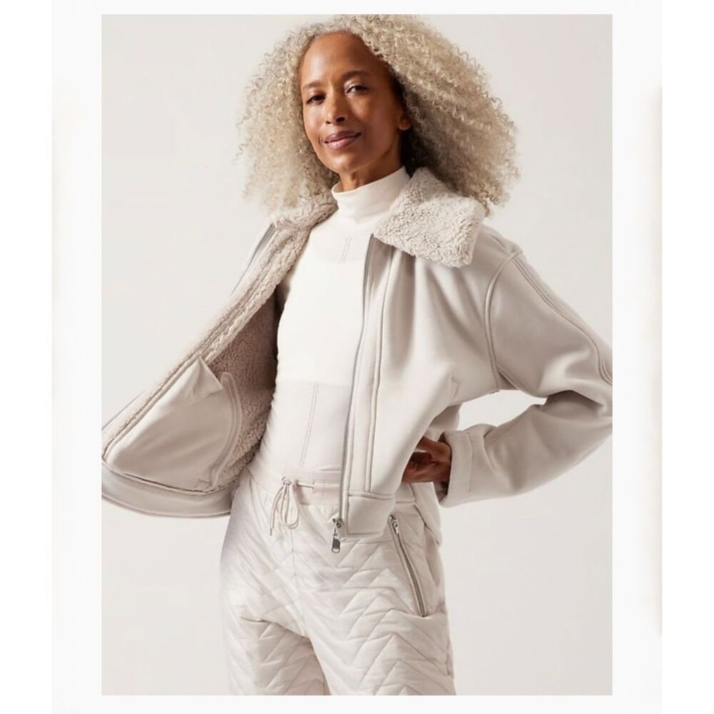 Athleta Women’s Abalone Grey Cream Off White  Westbound Sherpa Jacket